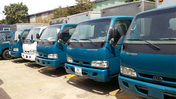 Xe tải chở hàng